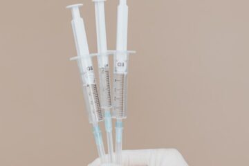 syringes illustrating article How to Control Anxiety During Heroin Rehab in San Antonio